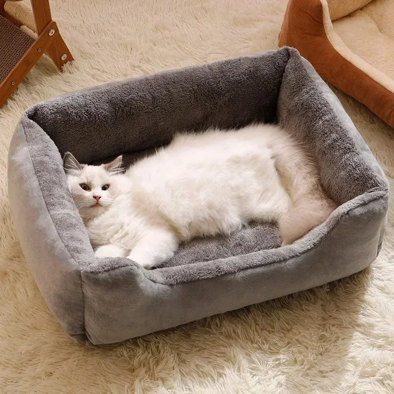 Cozy Winter Pet Bed – Warm Cat & Dog House